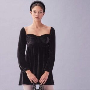 Reformation Chestnut Dress - Black Velvet